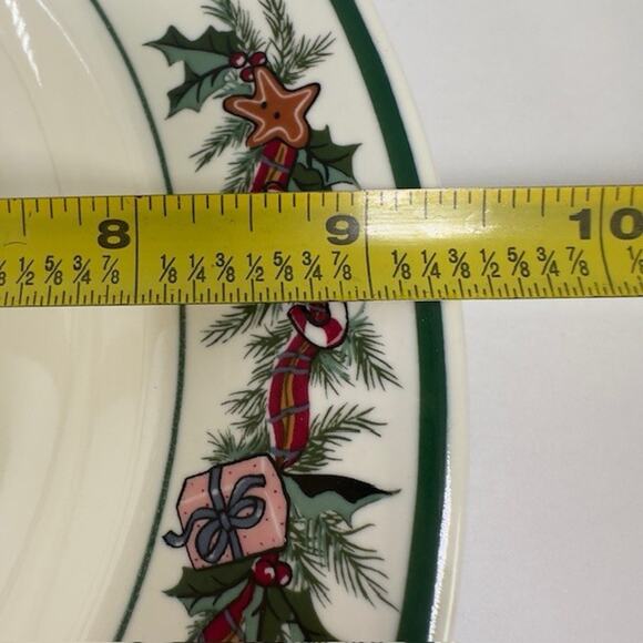 The Cellar O'Tannenbaum, 1 Large Rim Soup Bowl, Holly & Ribbon Border Christmas - Picture 7 of 14